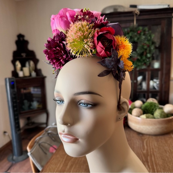 Big & bold handmade silk flower crown / headband - Picture 5 of 8